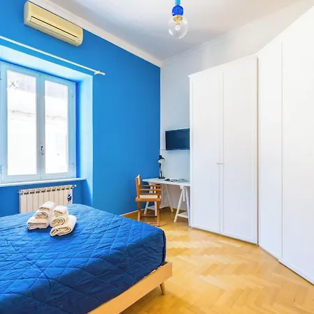 Central With 3 Bedrooms In Panzió Róma